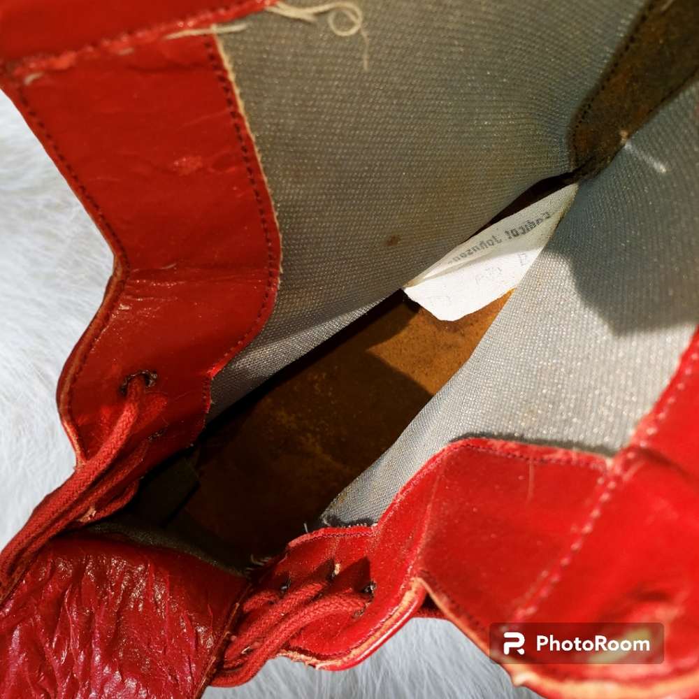 Vintage Red High heel ankle boots - Picture 13 of 15